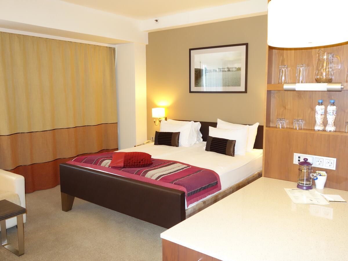 Гостиница «Staybridge Suites St. Petersburg» Санкт-Петербург